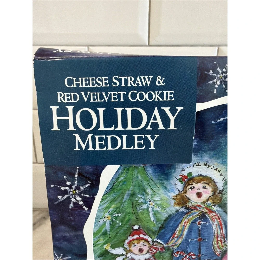 Gail Pittman Holiday‎ Medley Collectible Tin